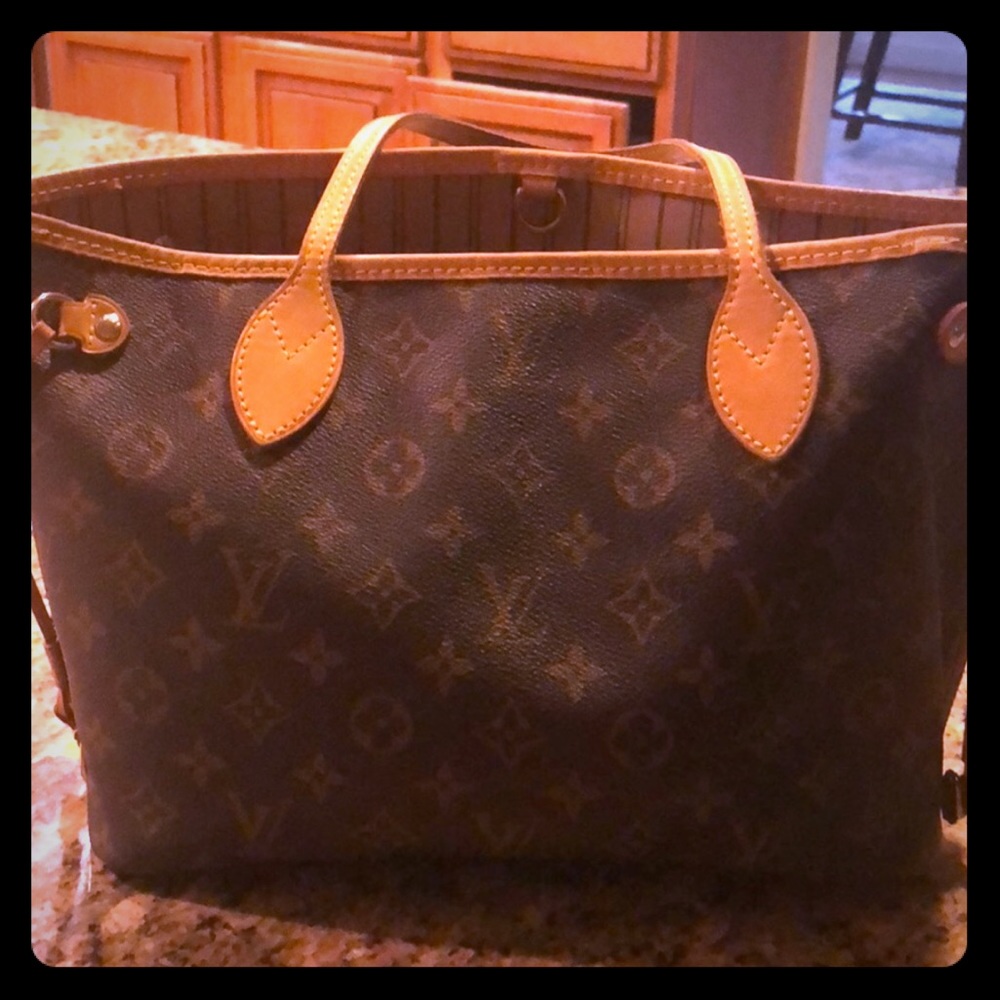 Louis Vuitton never full tote💥❤️👜